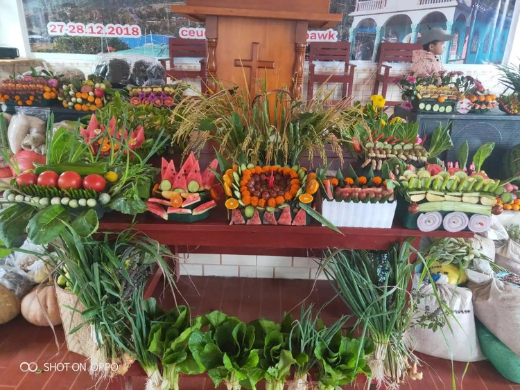 rit peung: duai: muak see aak