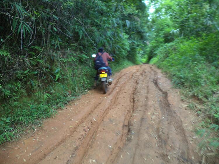 lat rim: duai: muak see aak